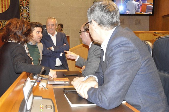 Pleno en las Cortes de Aragón