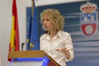 Tezanos, "defraudada" con consejeros del PSOE, no descarta ir a las primarias