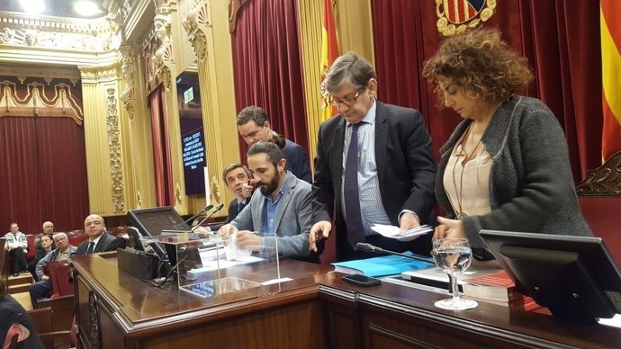 Momento de la votación en la que fue escogido Jaime Far