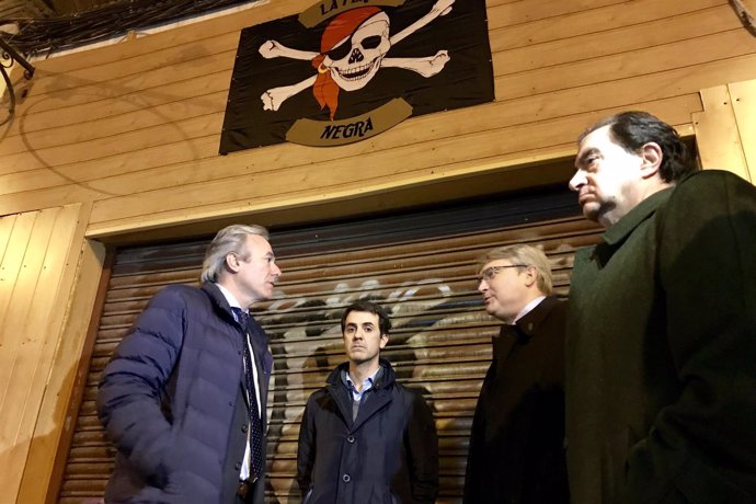 Concejales del PP se reúnen con vecinos de la zona de Moncasi de Zaragoza