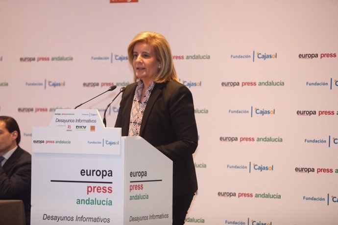 La ministra Fátima Báñez en desayuno EP Andalucía en Málaga