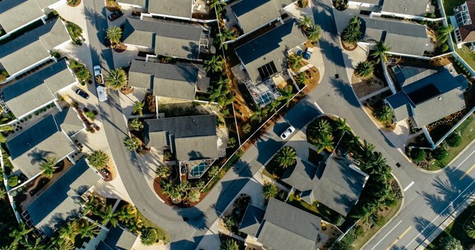 InMotion Ventures (Jaguar) y su inversión en taxis autónomos de Voyage