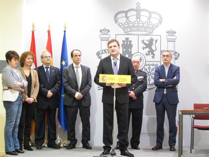 Bretón y Rubio informan acuerdo prácticas alumnos                           