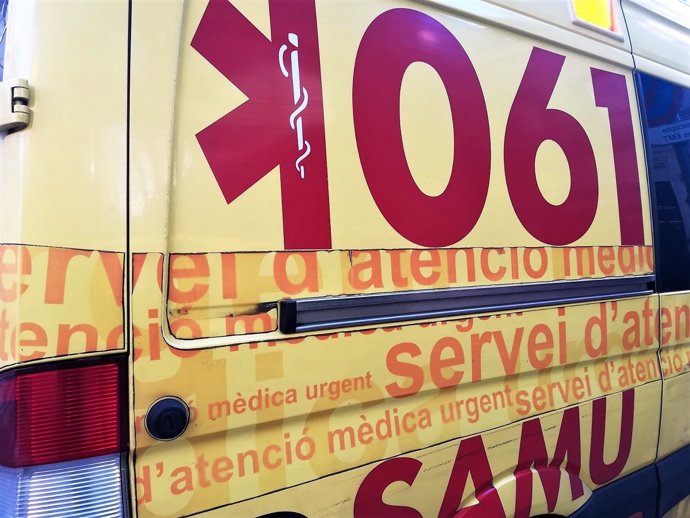 Imagen de recurso de una ambulancia del SAMU 061