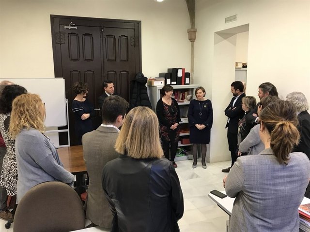 La presidenta Carme Forcadell se despide de los trabajadores del Parlament