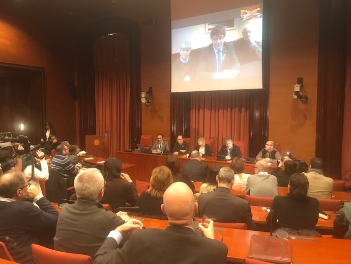 Reunió de JuntsxCat amb  Carles Puigdemont