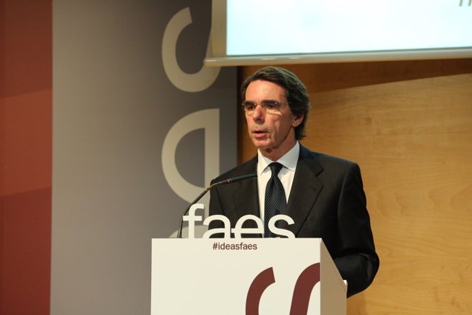 José María Aznar interviene en un acto de la Fundación FAES