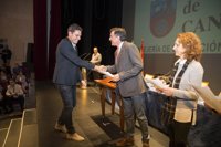 Mañanes entrega las credenciales de funcionarios a 174 nuevos profesores de Secundaria