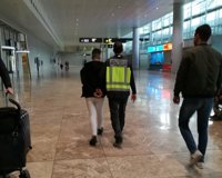 Detenido un atracador que robó 11.500 euros en un salón de juego de Benidorm