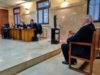 El expárroco de Selva niega el abuso sexual a una menor y apunta a un "móvil económico"