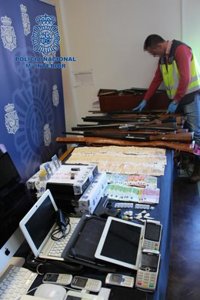 Liberadas once mujeres obligadas a prostituirse en un chalé de Gines (Sevilla)