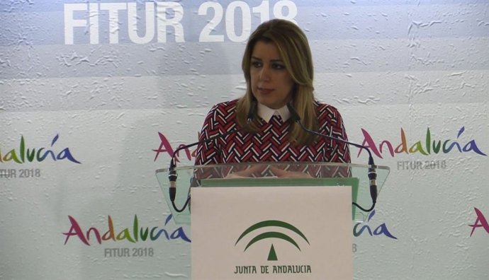 Susana Díaz compareix davant els mitjans en Fitur
