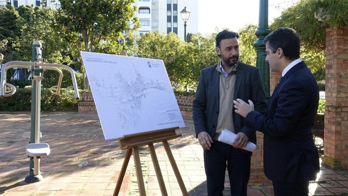 RAúl Jiménez y Carlos Conde 