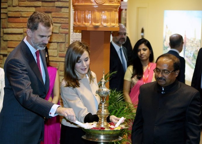 Rey Felipe de Borbón y Reina Letizia Ortiz en Fitur