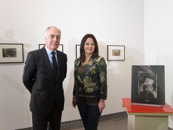 José Luis Rodrigo y Magdalena Lasala han presentado hoy el libro 'Goya grabador'