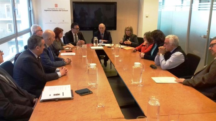 Reunió presidida per la directora de l'ACC, Montserrat Ribera 