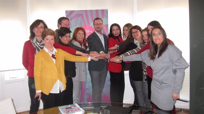 Javier Maroto con dirigentes de PP cordobés y Foro de Empresarias y Profesionale