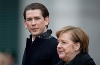 Merkel dice que juzgará al nuevo Gobierno de Austria por sus "acciones"