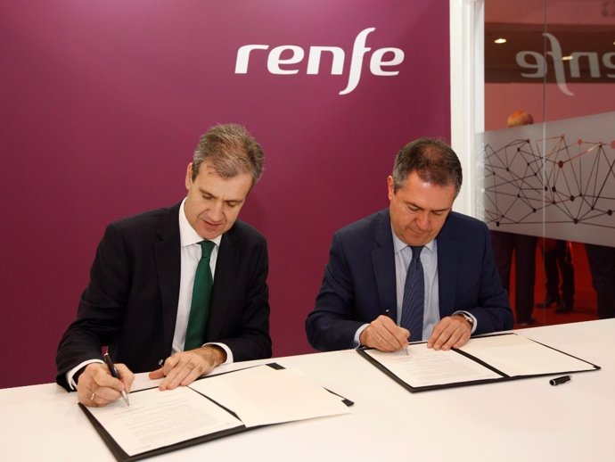 Firma de acuerdo entre Renfe y Ayuntamiento de Sevilla dentro de Fitur