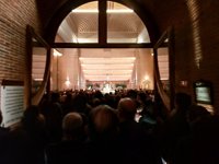 Familiares, amigos y vecinos de Diana Quer la despiden en un funeral con presencia de padres de crímenes similares