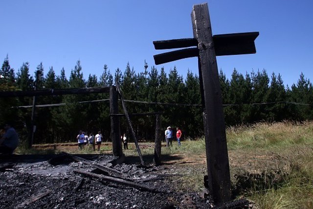 Iglesia quemada en Chile