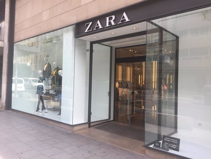 Zara, Inditex, ropa, moda, escaparate, tienda