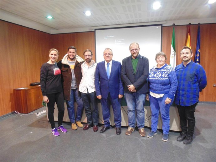 1 Nota Y 1 Foto Junta (Presentación Campaña Lgtbi)