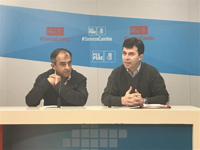 El líder del PSdeG, G. Caballero, junto al de UGT Galicia, José Antonio Gómez