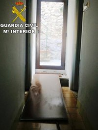 Detenidos dos jóvenes por robar en viviendas de Peñíscola (Castellón)