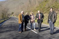 Inaugurada la mejora de la carretera de acceso a Bárcena Mayor