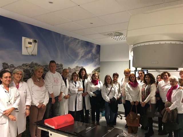 VisitaUnidadRadioterapia del Clínico 