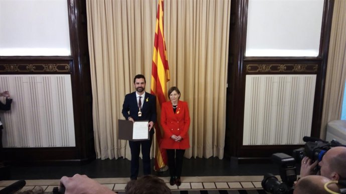 Roger Torrent y Carme Forcadell