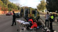 Herida grave una ciclista atropellada por un turismo en el Paseo de las Delicias de Sevilla