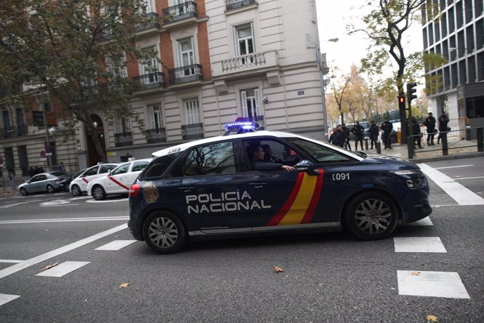 Recursos de coche de Policía Nacional