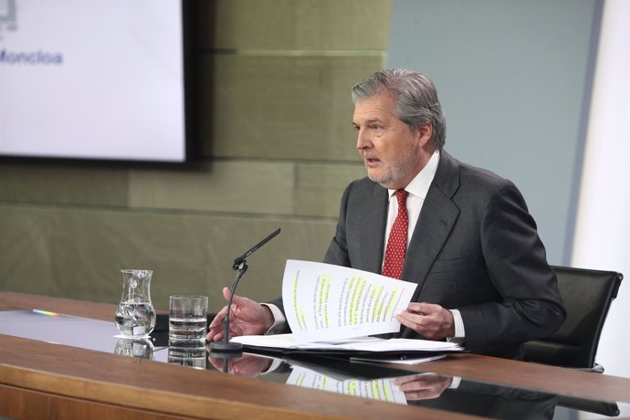 Rueda de prensa de Iñigo Méndez de Vigo tras el Consejo de Ministros