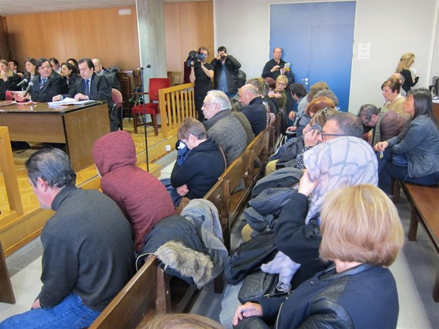 Juicio a vendedores el mercado de A Pedra           