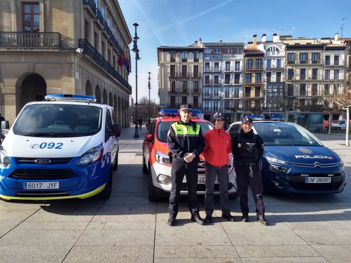 Policía Nacional, Policía Foral y Policía Municipal de Pamplona.