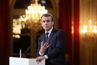 Macron traslada a Moon su apoyo al diálogo intercoreano y espera que ayude a "reducir las tensiones"