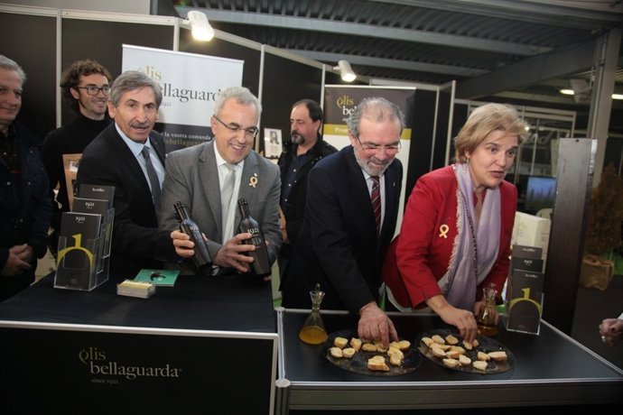  Joan Reñé I Pilar Rahola, En La Fira De l'Oli De Les Borges Blanques