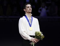 Casa Real y Rajoy subrayan el logro de Javier Fernández al conquistar su sexto campeonato de Europa
