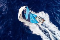 Fallece un tripulante de un pesquero chino tras colisionar con el 'Vestas'