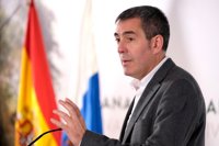 Clavijo recuerda que erradicar la violencia de género "debe ser una responsabilidad colectiva"