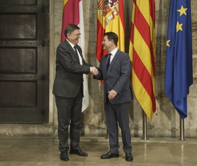 Los presidentes valenciano y manchego, en su encuentro en València