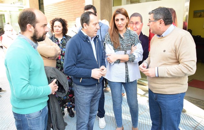 Ruiz Espejo PSOe Málaga en velez renta mínima con zoila martín y alcalde Moreno 