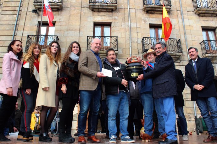 Ayuntamiento De Reinosa/ Premios Concurso Ollas Ferroviarias San Sebastián
