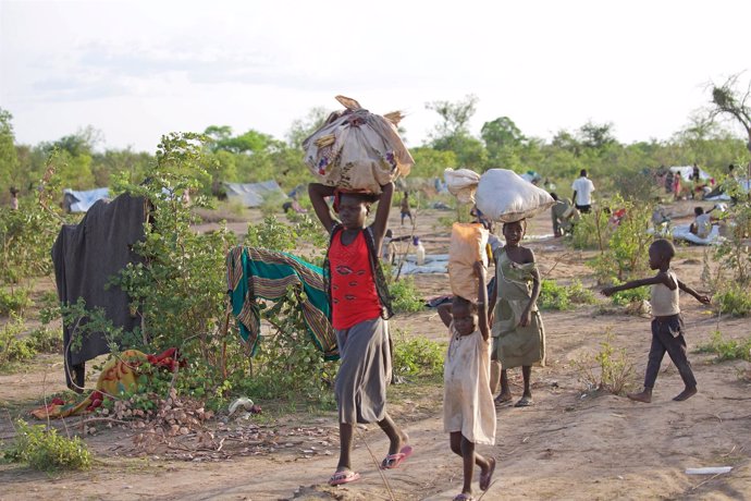 Refugiados sursudaneses llegan a Darfur (Sudán)