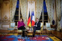 Merkel y Macron actualizan el histórico acuerdo bilateral francoalemán