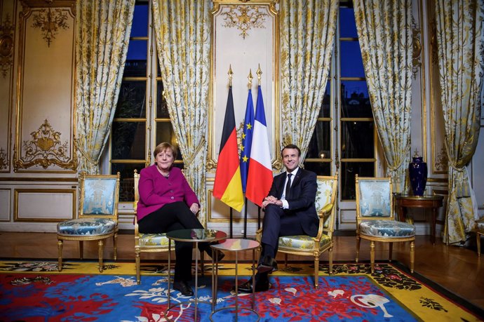 Emmanuel Macron y Angela Merkel -- Tratado del Elíseo