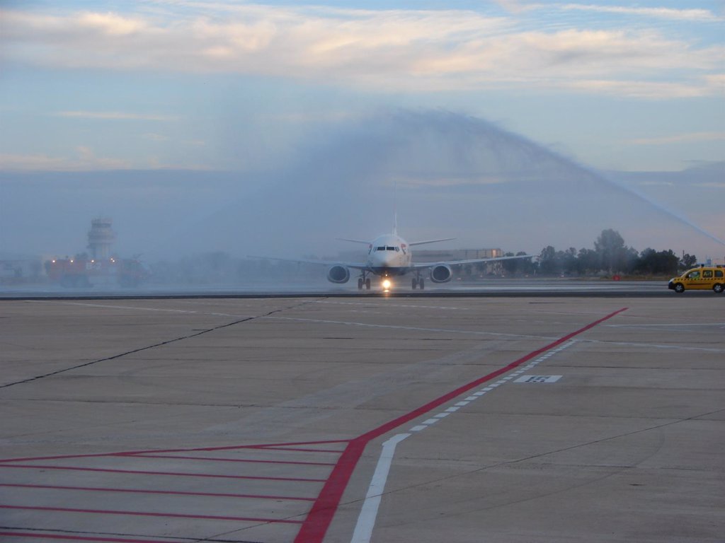 La Niebla Provoca Dos Cancelaciones Y Cinco Desvíos En Aeropuertos De