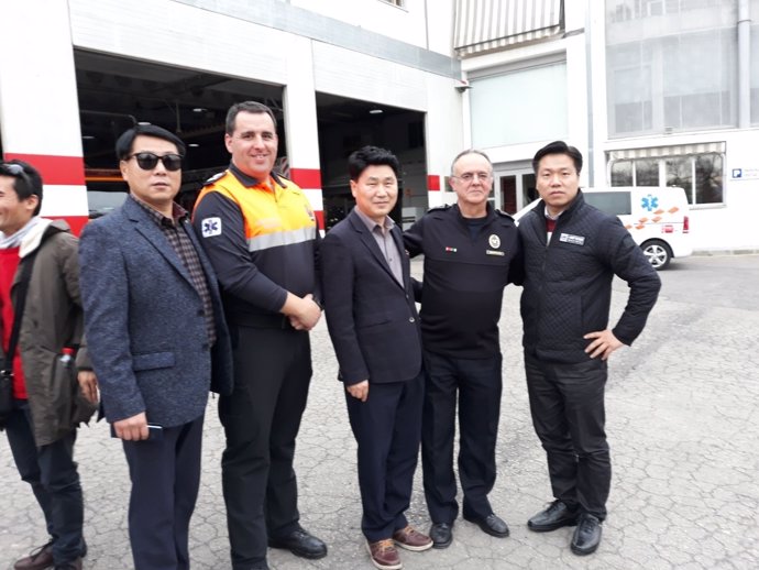 Visita de técnicos de Corea del Sur a Bomberos de Granada